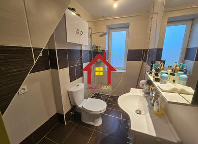 Maison - 108 m² - 8 pièces