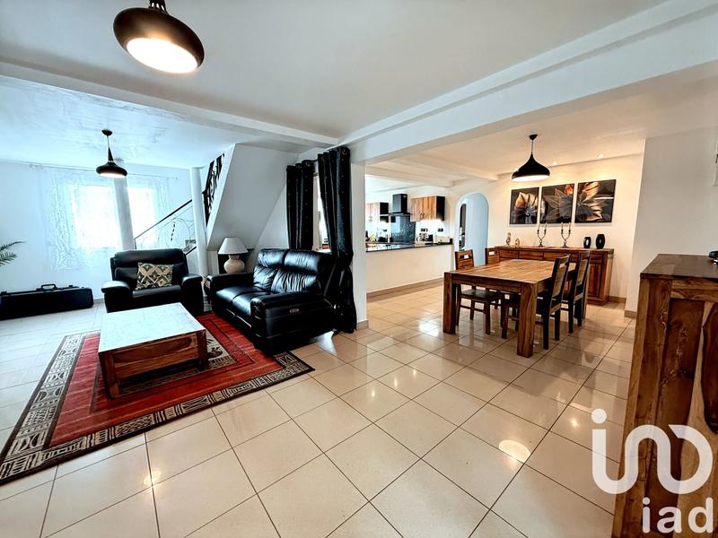 Maison - 197 m² - 10 pièces