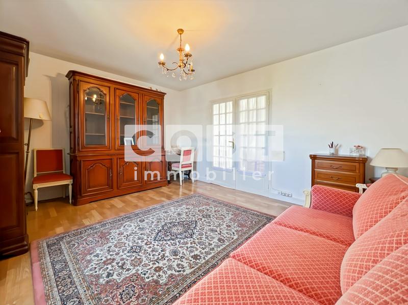 Appartement - 91 m² - 4 pièces