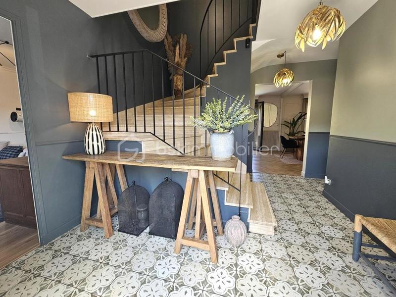 Maison - 151 m² - 7 pièces