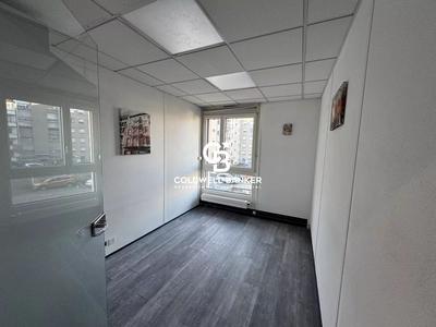 Bureau - 103 m² - 6 pièces