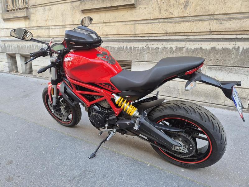 Ducati Monster 797