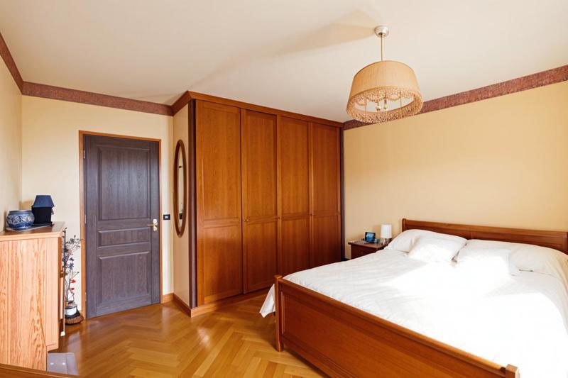 Maison - 186 m² - 6 pièces