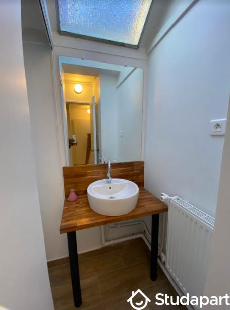 Chambre - 9 m² - 1 pièce