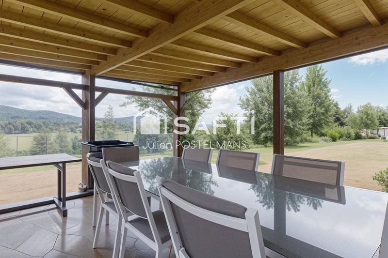 Maison - 201 m² - 8 pièces