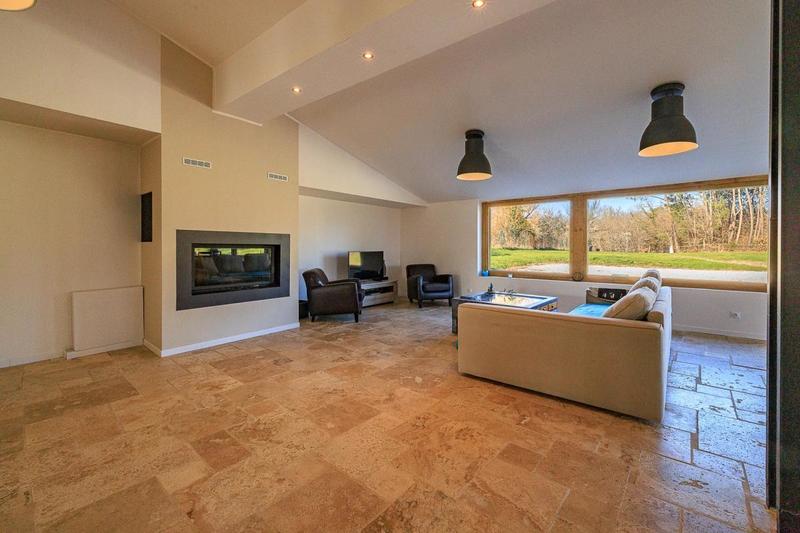 Corps de ferme - 302 m² - 8 pièces