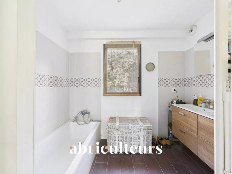 Maison - 252 m² - 8 pièces