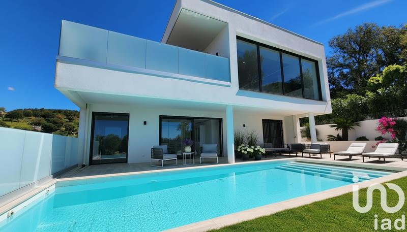 Maison de maîtres - 310 m² - 9 pièces