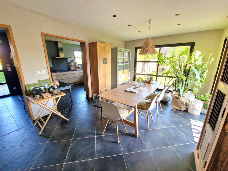 Maison - 165 m² - 6 pièces