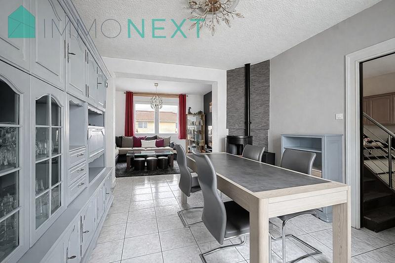 Maison - 95 m² - 5 pièces