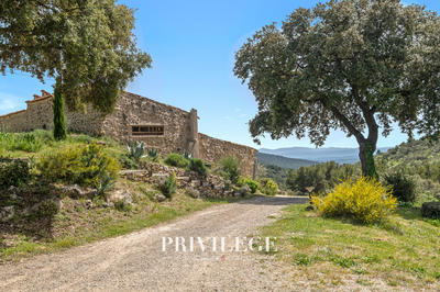 Bastide - 400 m² - 16 pièces