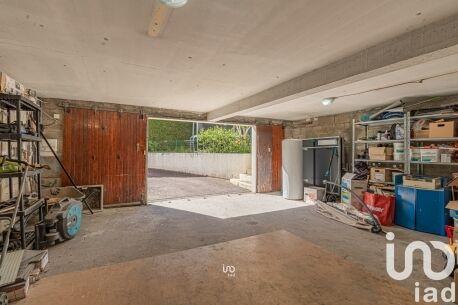 Maison - 185 m² - 8 pièces