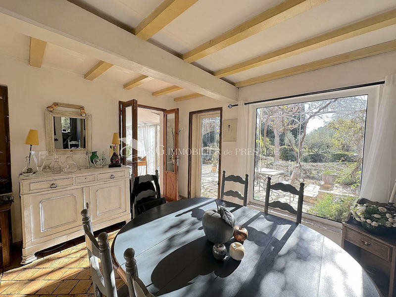 Mas - 400 m² - 14 pièces