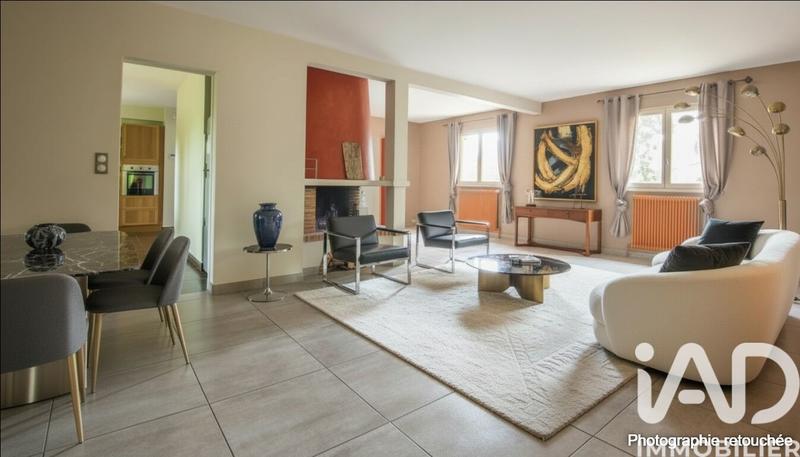 Maison - 182 m² - 9 pièces