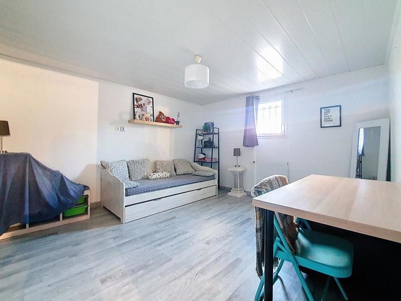 Maison - 236 m² - 6 pièces