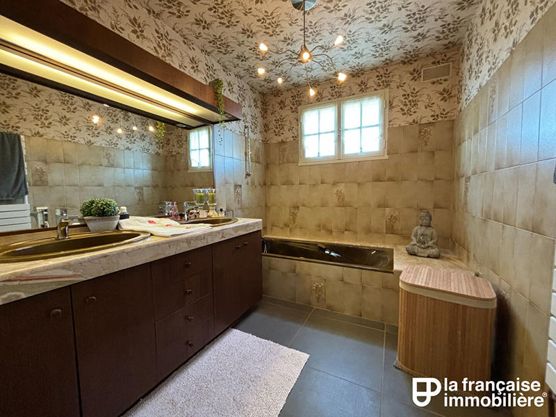 Maison - 141 m² - 5 pièces