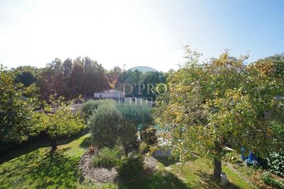 Maison - 161 m² - 6 pièces