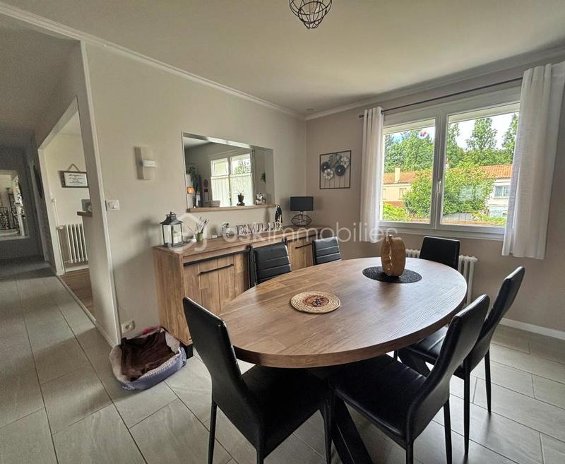 Maison - 145 m² - 5 pièces