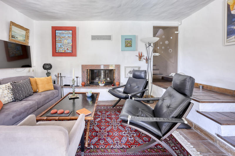 Propriété - 240 m² - 7 pièces