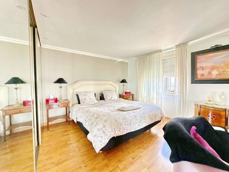 Appartement - 158 m² - 6 pièces