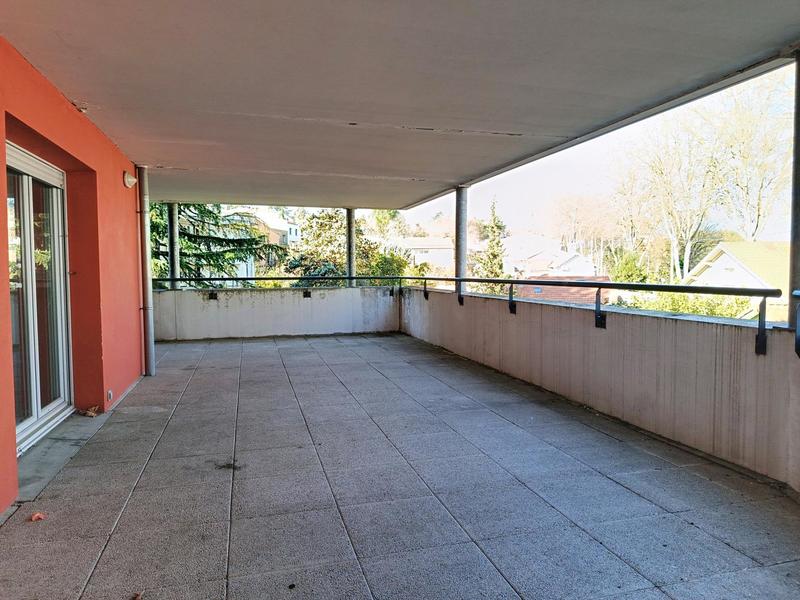 Appartement - 83 m² - 3 pièces