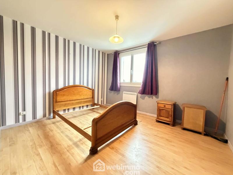 Maison - 93 m² - 5 pièces