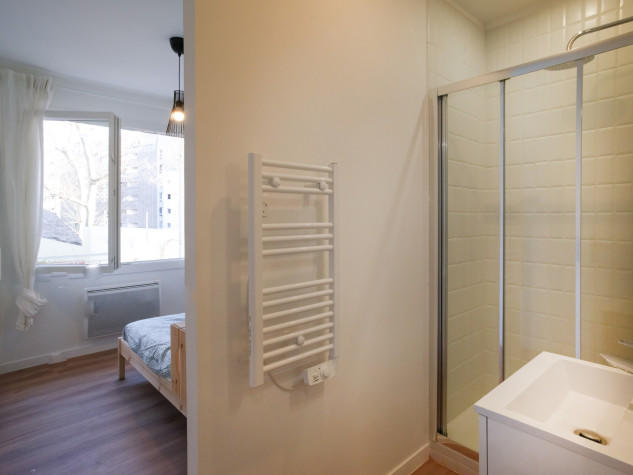 Appartement - 77 m² - 5 pièces