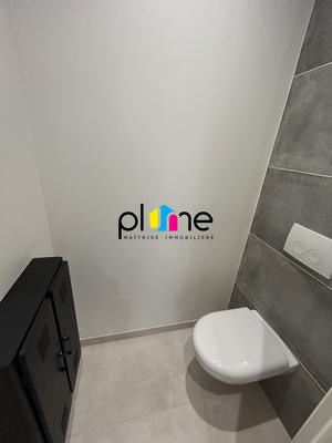 Local d'activités - 72 m²