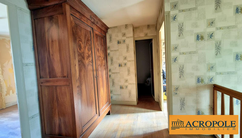 Maison - 95 m² - 5 pièces