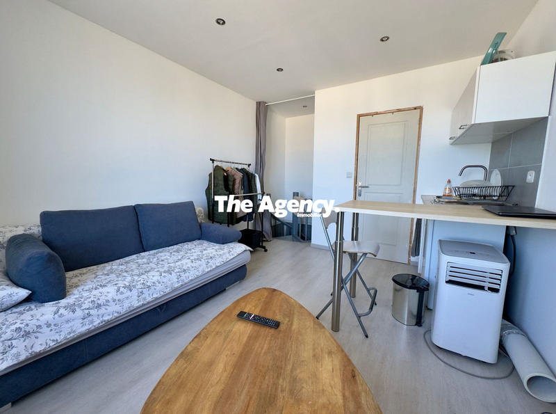 Fonds de commerce - Magasins - 52 m²