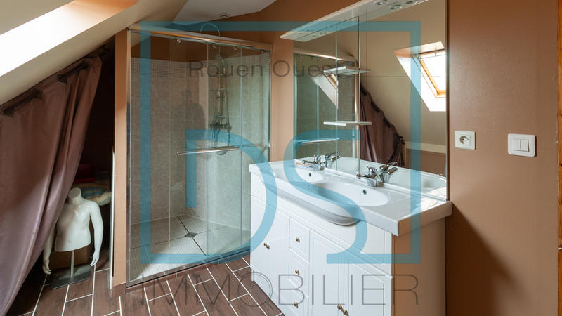 Maison - 130 m² - 7 pièces