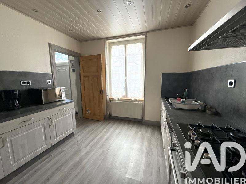 Maison - 165 m² - 9 pièces