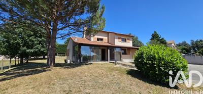 Maison - 127 m² - 6 pièces