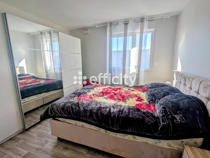 Maison - 95 m² - 5 pièces