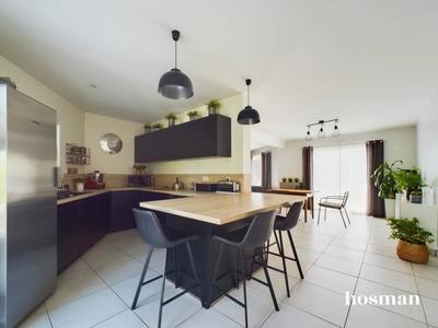 Maison - 204 m² - 8 pièces