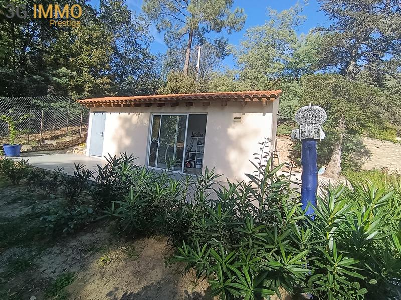 Villa - 247 m² - 8 pièces