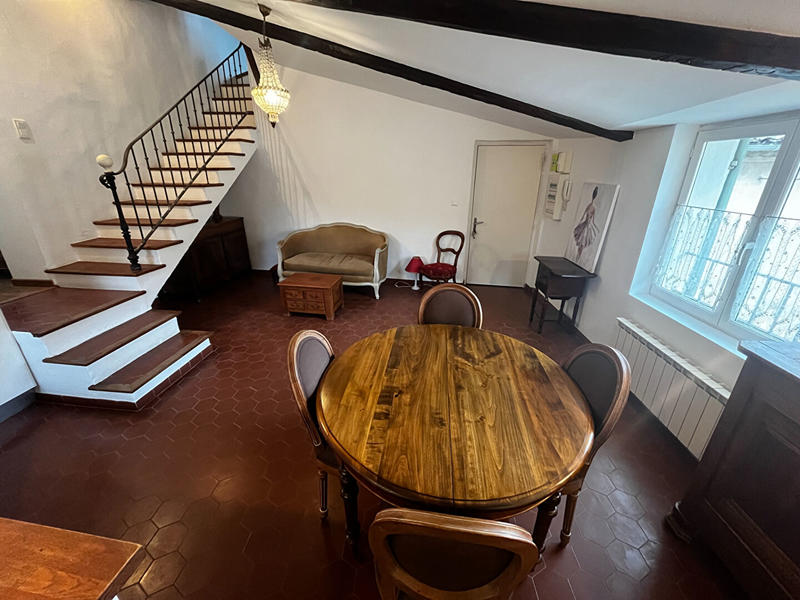 Appartement - 83 m² - 5 pièces