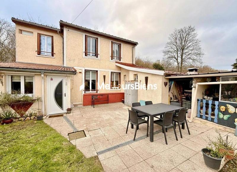 Maison - 77 m² - 4 pièces