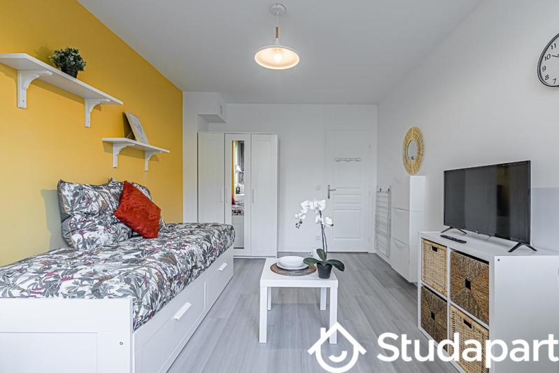 Chambre - 10 m² - 1 pièce
