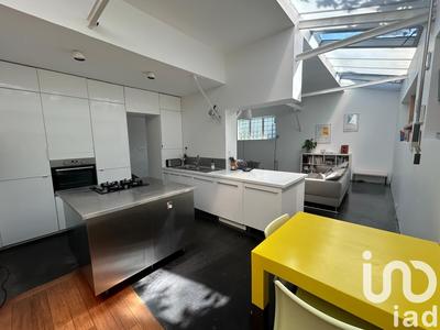 Maison - 220 m² - 7 pièces