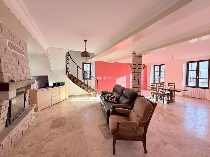 Maison - 158 m² - 5 pièces