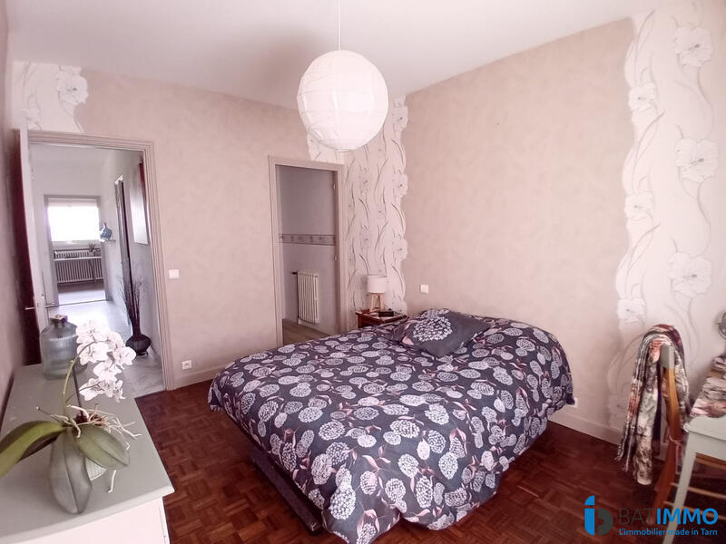 Maison - 197 m² - 7 pièces