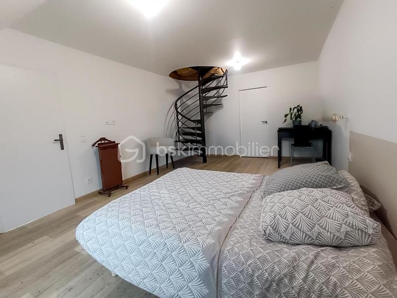 Propriété - 145 m² - 5 pièces