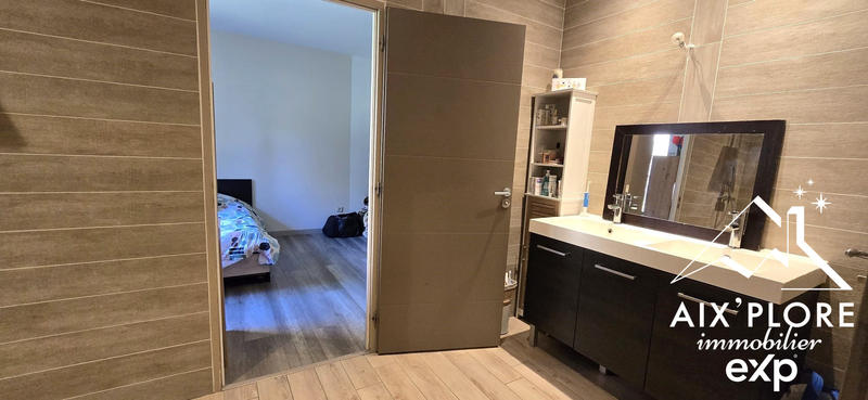 Villa - 187 m² - 6 pièces