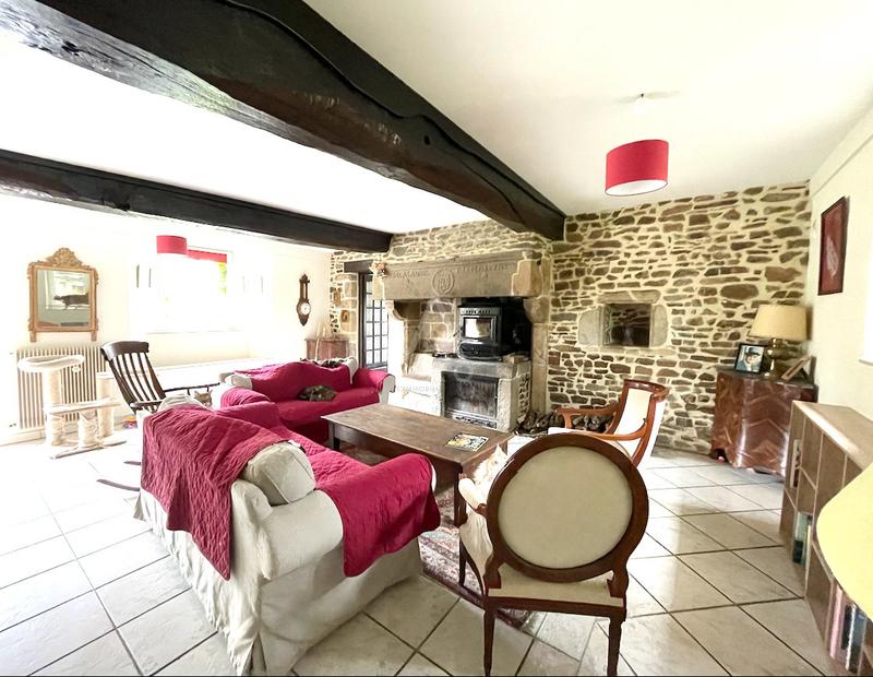 Haras - 250 m² - 11 pièces