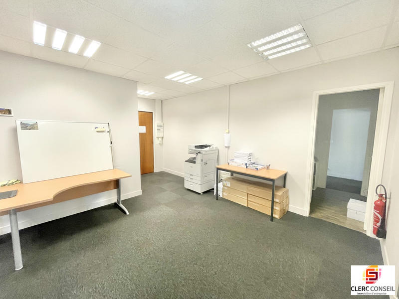Bureau - 150 m²