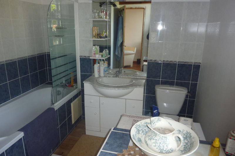 Maison - 246 m² - 8 pièces