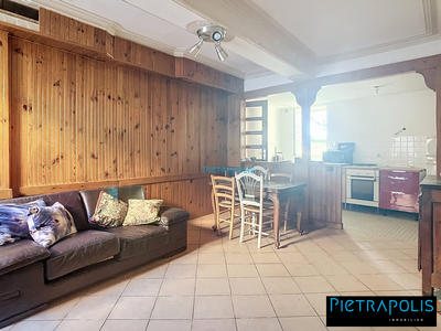 Maison - 177 m² - 6 pièces