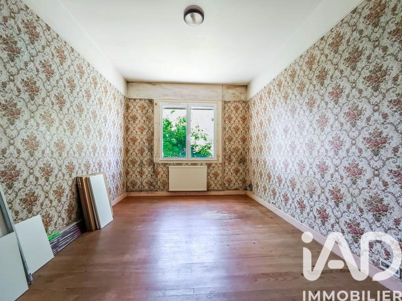 Maison - 220 m² - 10 pièces