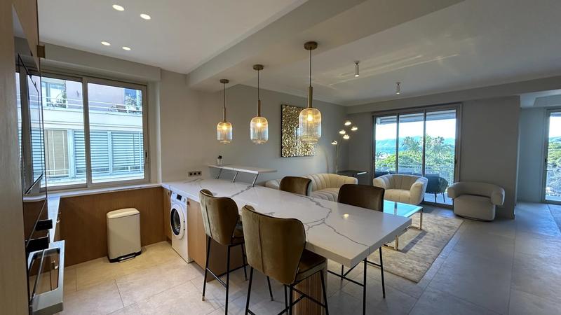 Appartement - 96 m² - 3 pièces